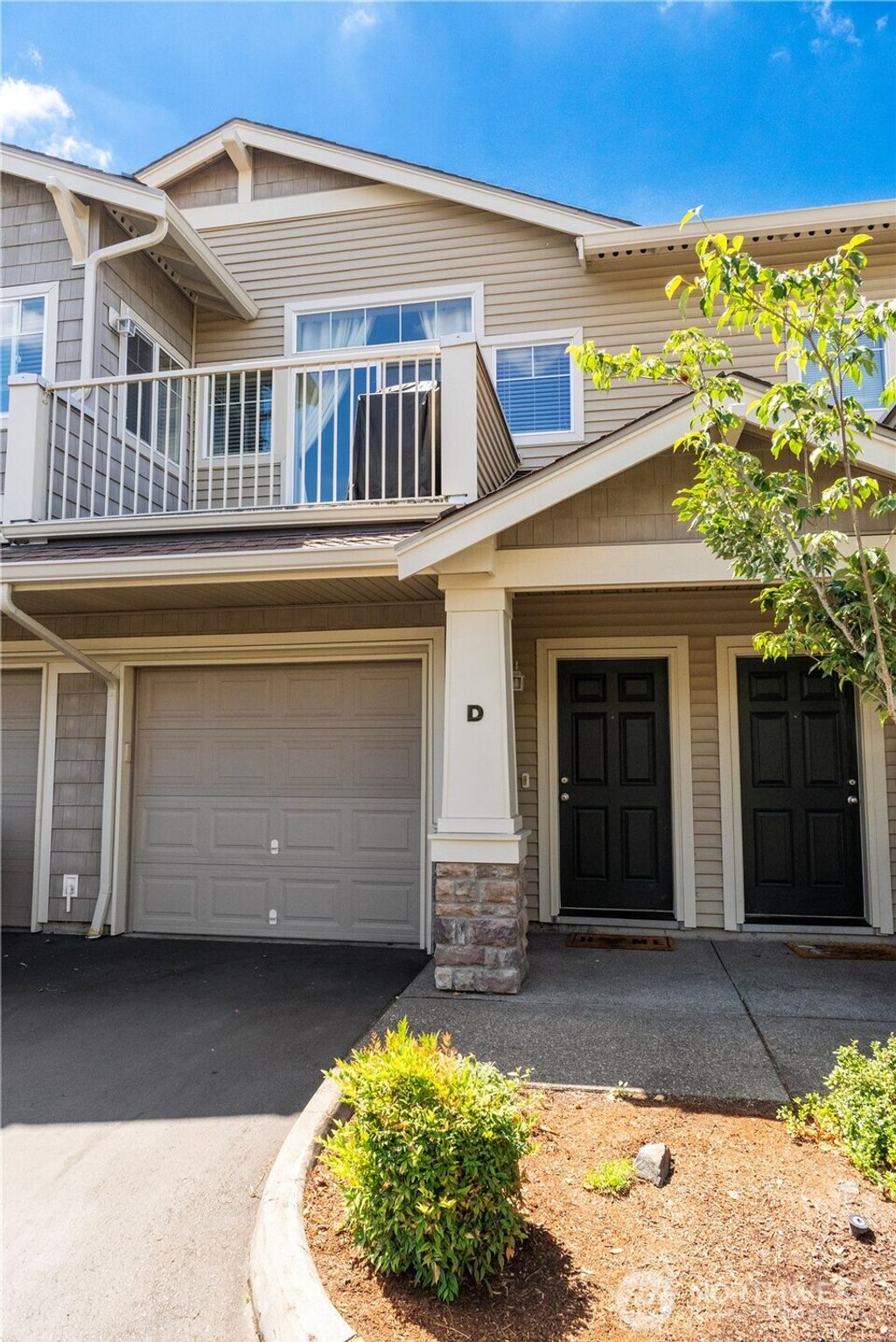 Photo of 6137 Hazel Loop SE #D, Auburn, WA 98092 (MLS # 2403510)