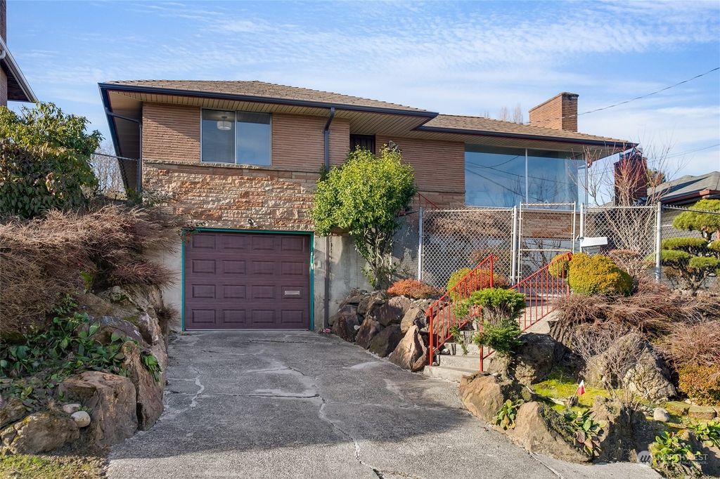 Photo of 2111 20th Avenue S, Seattle, WA 98144 (MLS # 2188347)