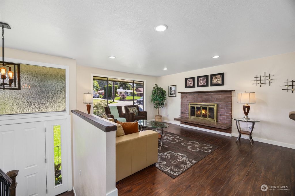 Photo of 5006 Sunset Lane, Everett, WA 98203 (MLS # 2250851)