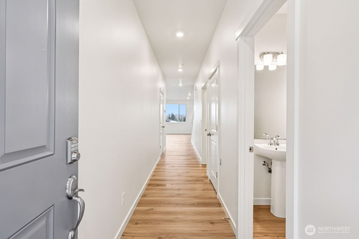 10304 6th Place SE SW 13