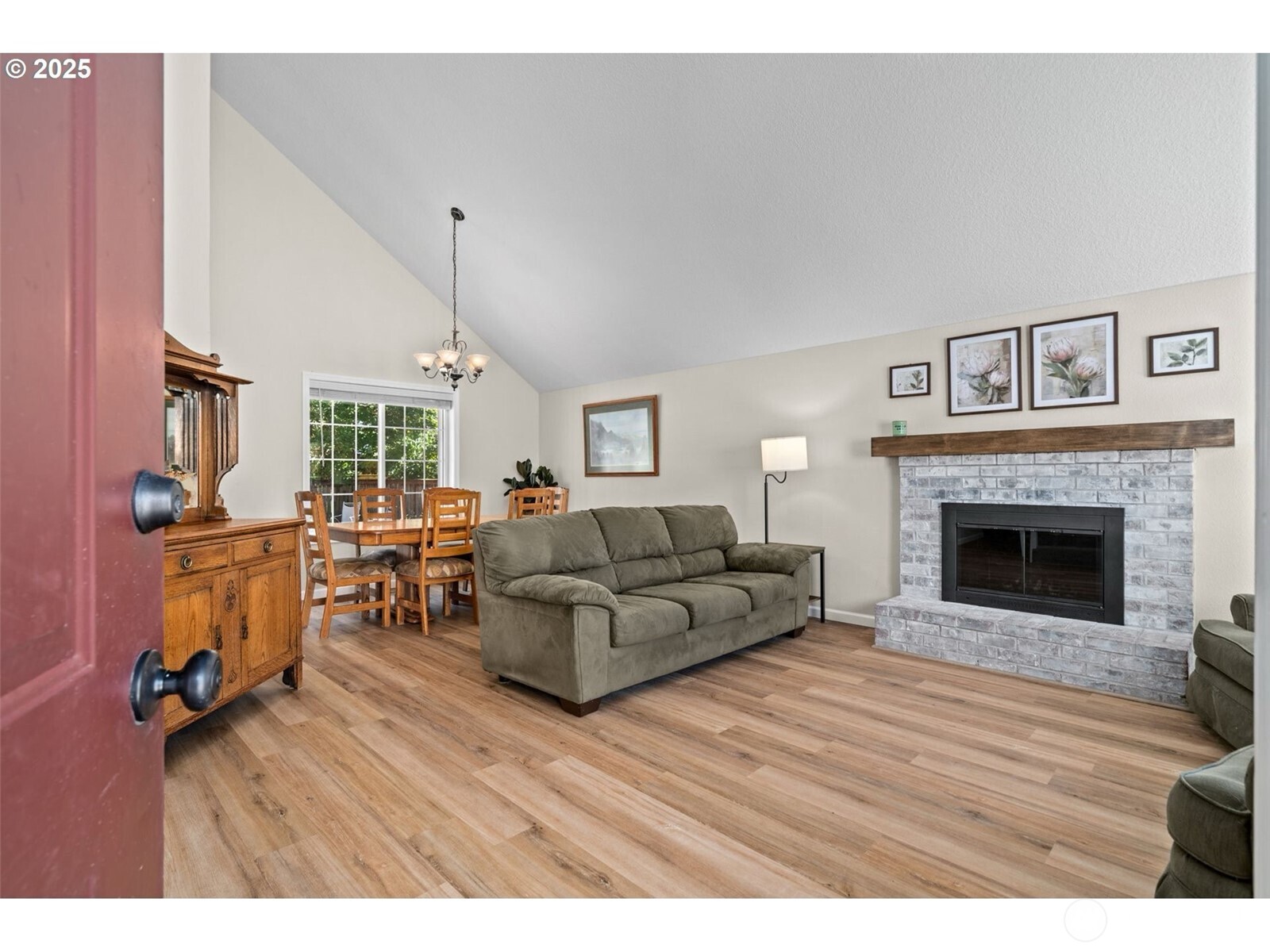 1705 SE Solomon Loop