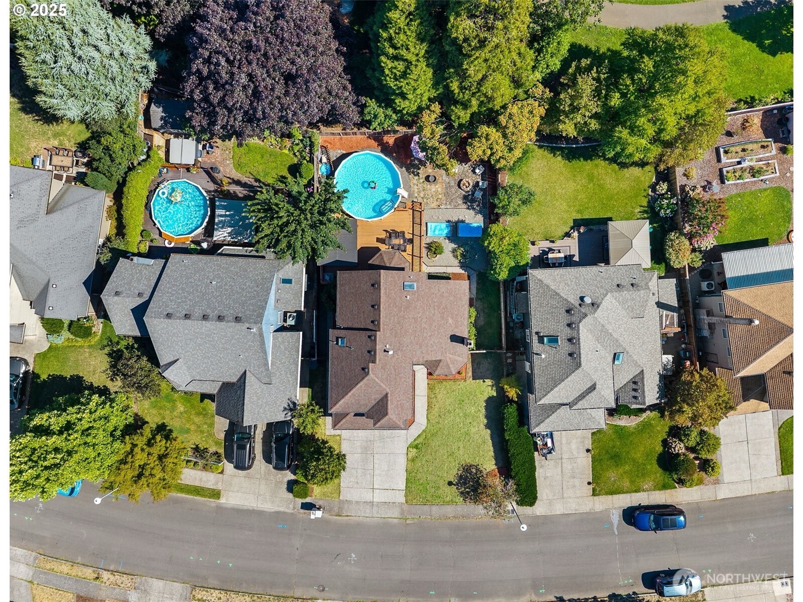 1705 SE Solomon Loop