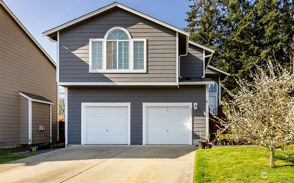 Photo of 6333 42nd Street NE, Marysville, WA 98270 (MLS # 2060667)