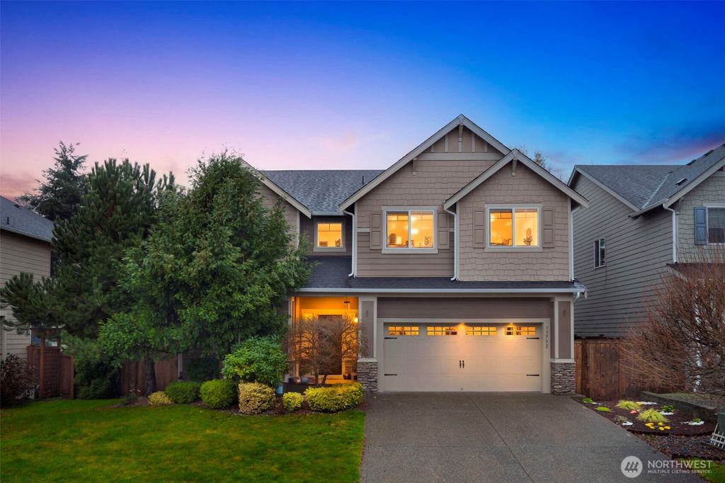 Photo of 13702 74th Avenue Ct E, Puyallup, WA 98373 (MLS # 2458262)