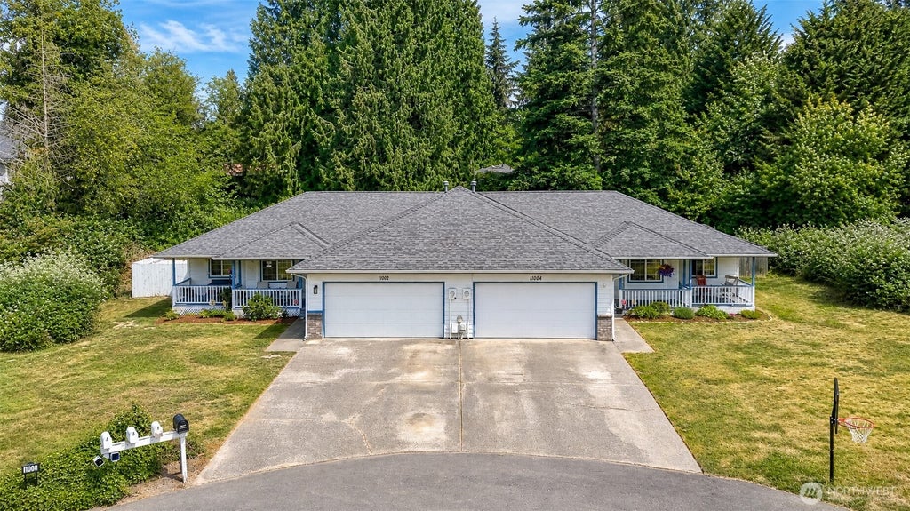 Photo of 11002 11004 72nd Avenue E, Puyallup, WA 98373 (MLS # 2541767)