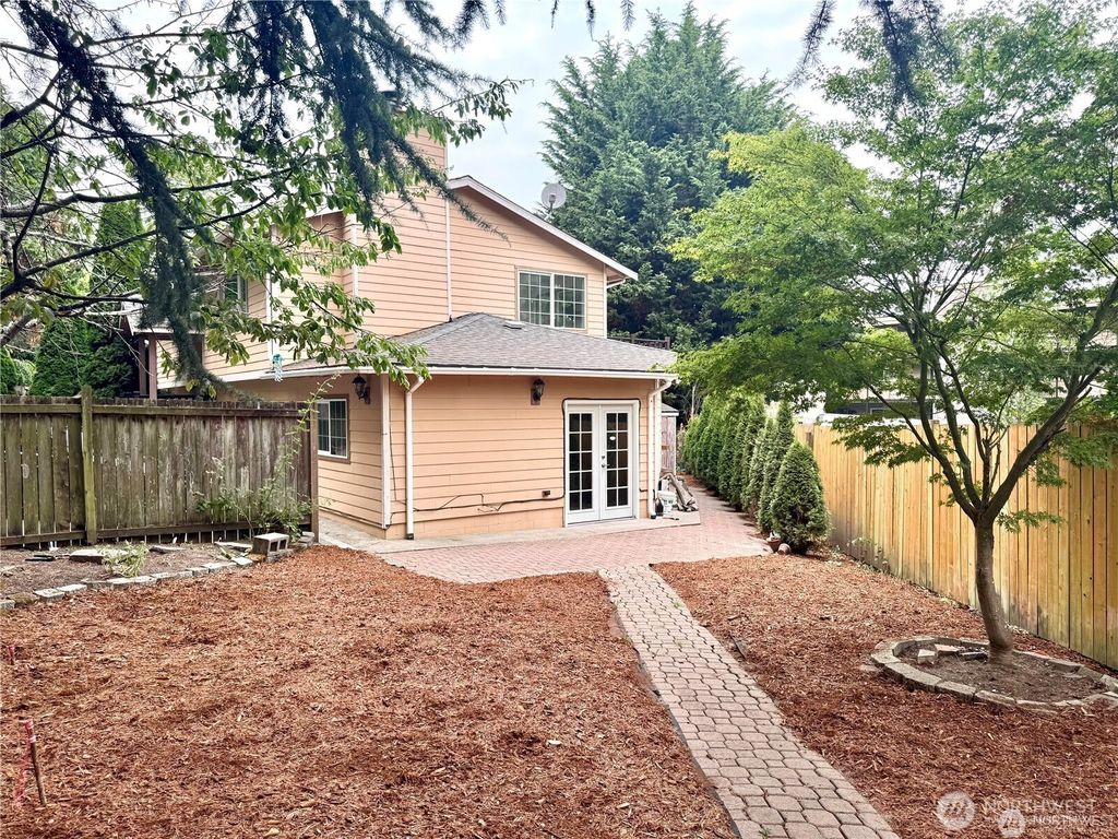 Photo of 4016 Burton Place W, Seattle, WA 98199 (MLS # 2458765)