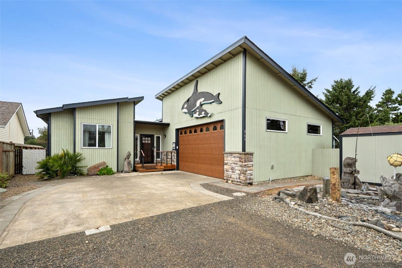 263 Canal Drive NE
