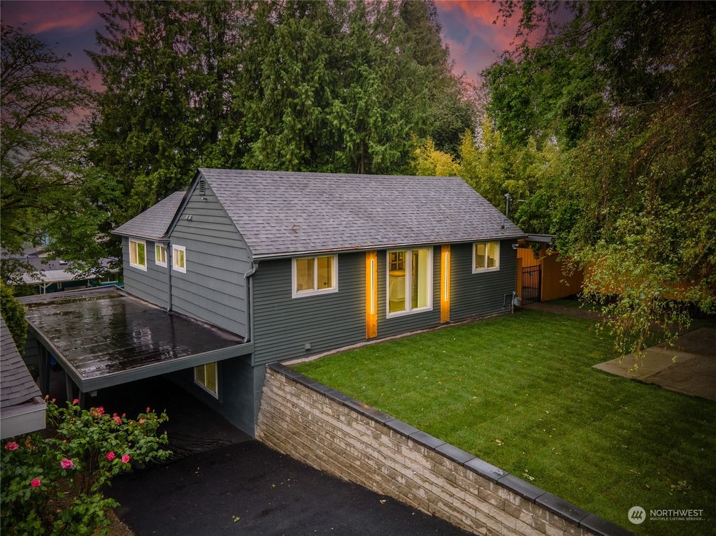 Photo of 11134 59th Avenue S, Seattle, WA 98178 (MLS # 2240998)