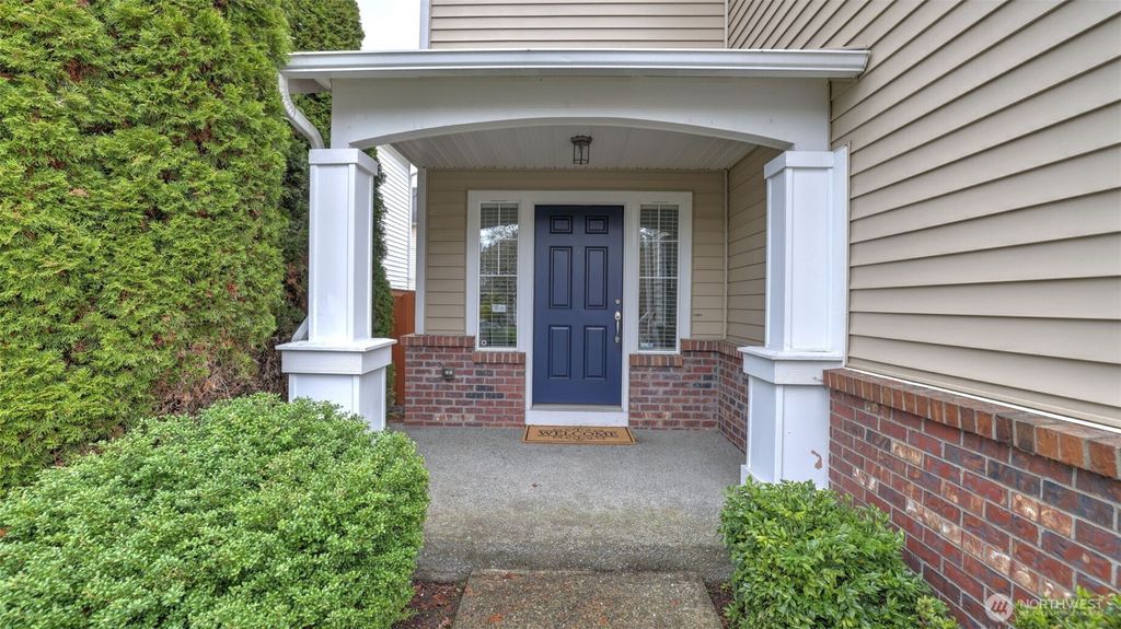 Photo of 156 Ferndale Avenue SE, Renton, WA 98056 (MLS # 2349334)