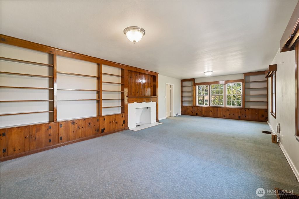 Photo of 3315 S 188th Street, SeaTac, WA 98188 (MLS # 2435923)