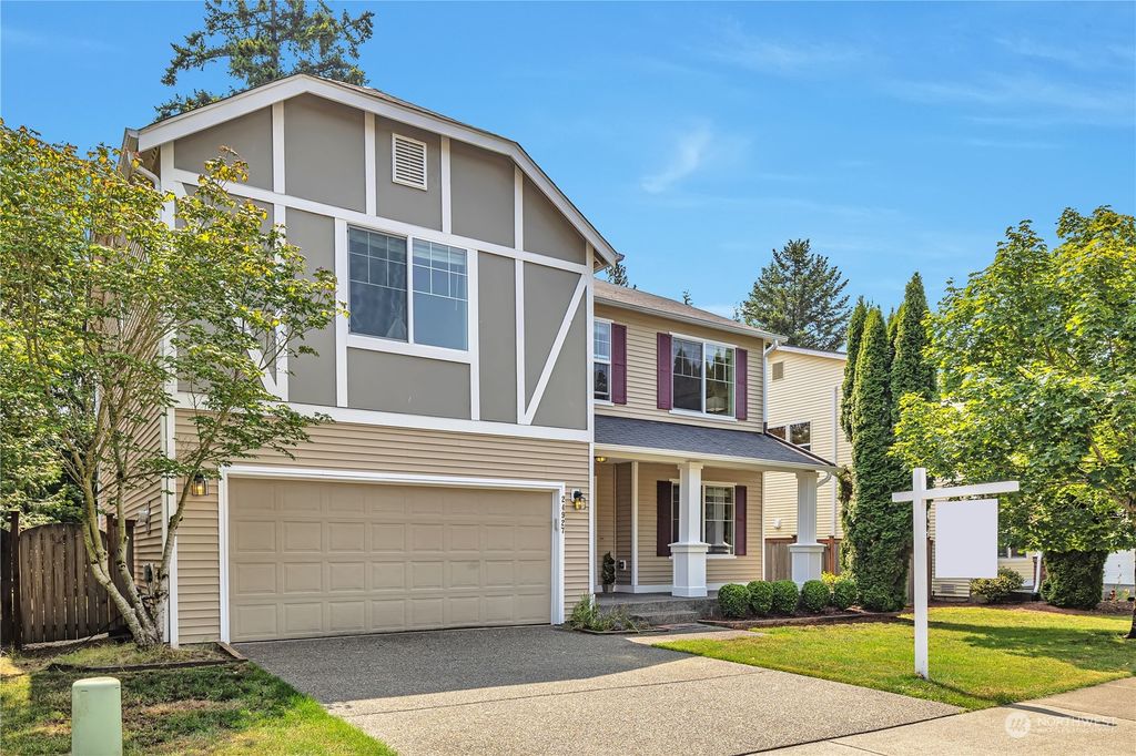 Photo of 24927 SE 18th Street, Sammamish, WA 98075 (MLS # 2135461)