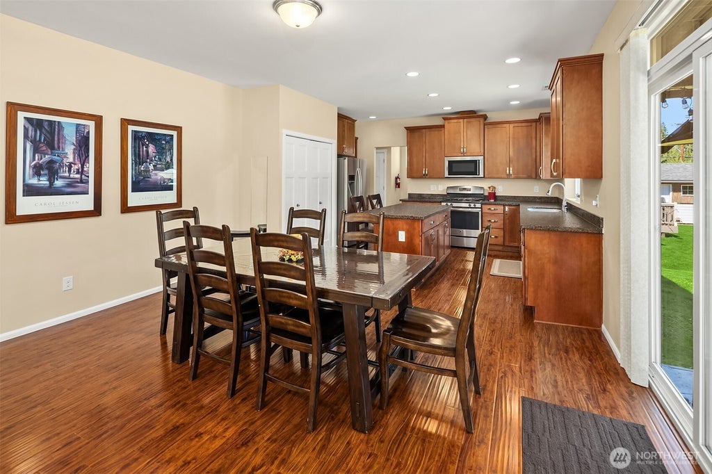 Photo of 26 Meadow Place SE, Everett, WA 98208 (MLS # 2560664)
