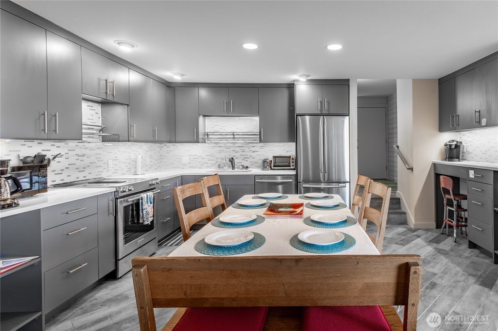 Photo of 7806 Birch Bay Dr DR #907, Blaine, WA 98230 (MLS # 2532397)