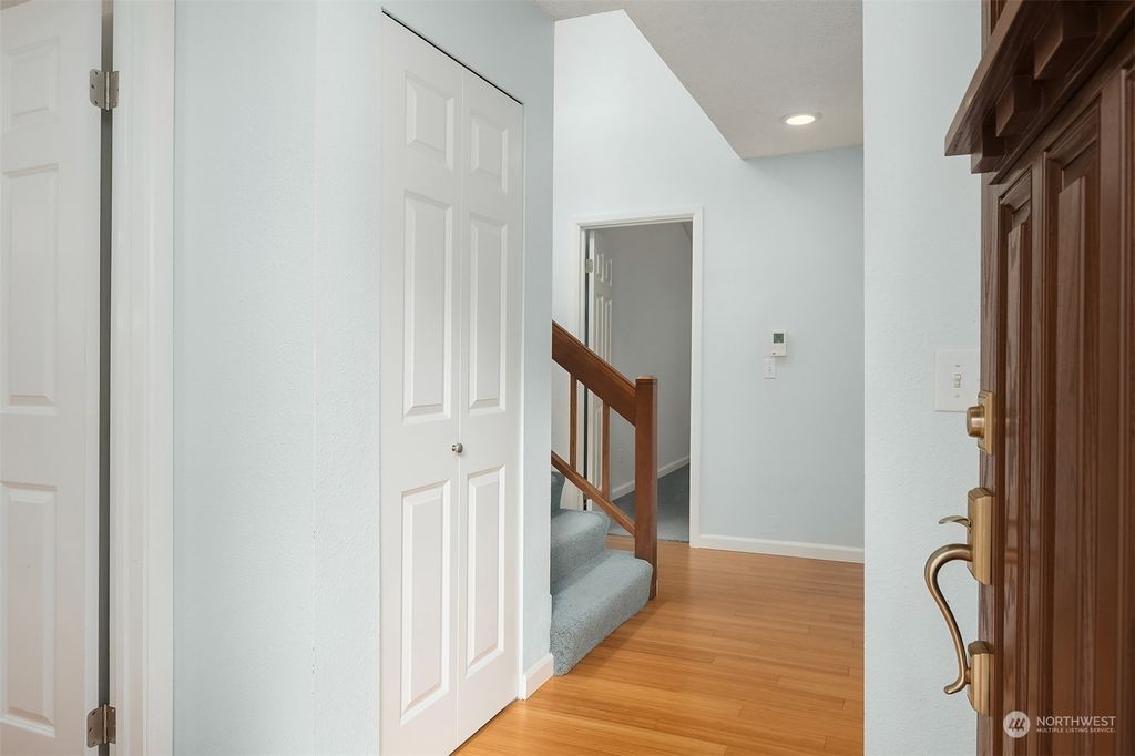 Photo of 2711 174th Avenue NE, Redmond, WA 98052 (MLS # 2231993)