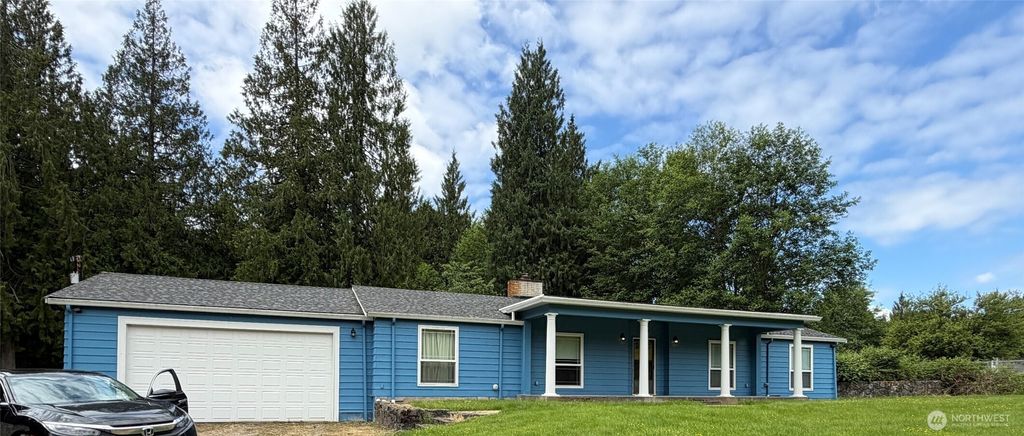 Photo of 28624 3rd Avenue NE, Arlington, WA 98223 (MLS # 2552223)