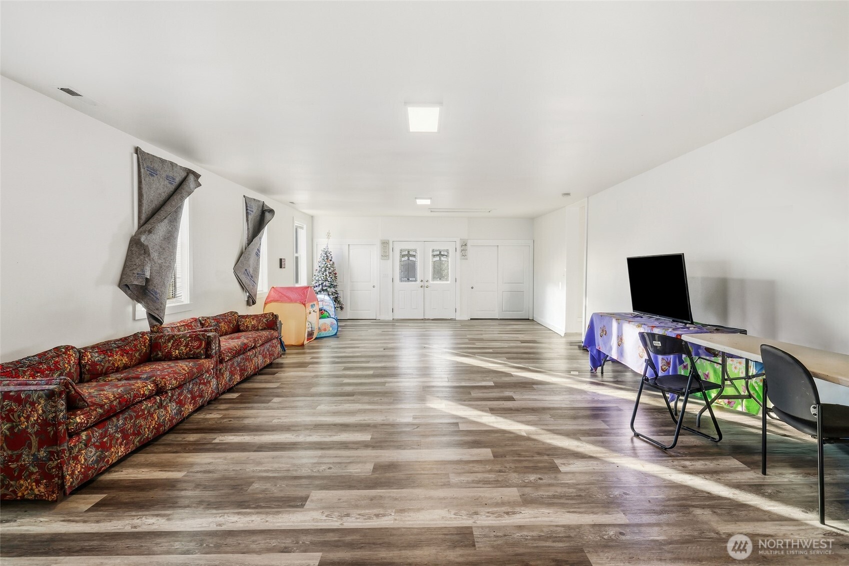 856 NW Folsom Street