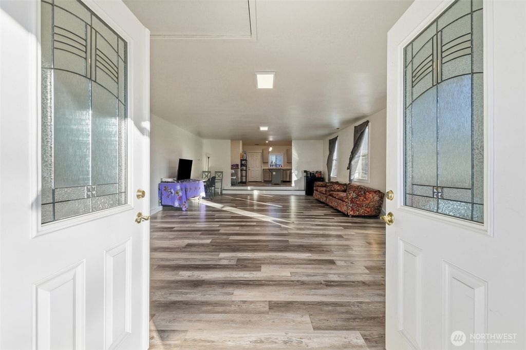 Photo of 856 NW Folsom Street, Chehalis, WA 98532 (MLS # 2468575)