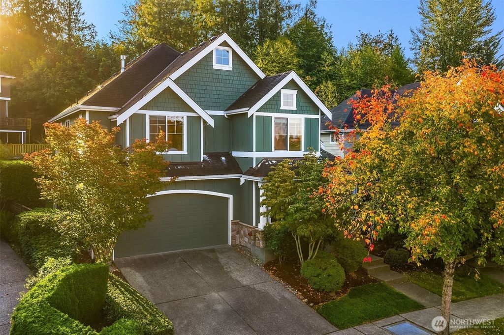 Photo of 2336 29th Avenue NE, Issaquah, WA 98029 (MLS # 2437984)