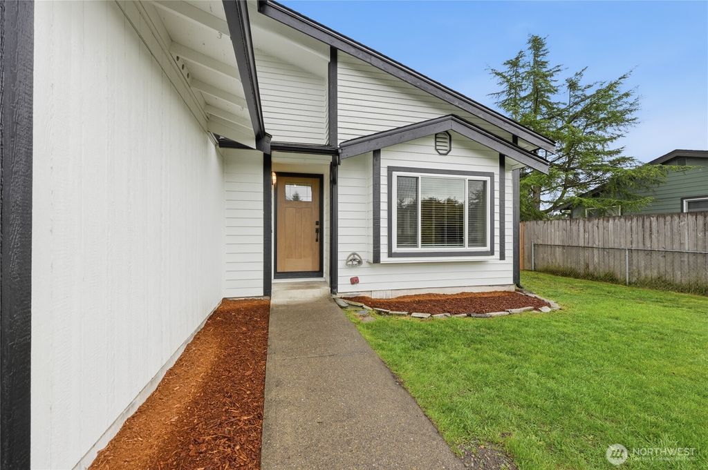 Photo of 21717 50th Avenue E, Spanaway, WA 98387 (MLS # 2501807)