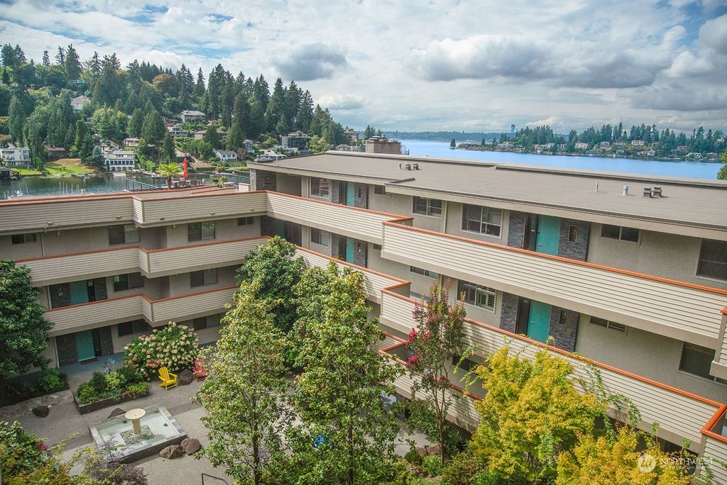 Photo of 9951 Lake Washington Boulevard NE #52, Bellevue, WA 98004 (MLS # 2162057)