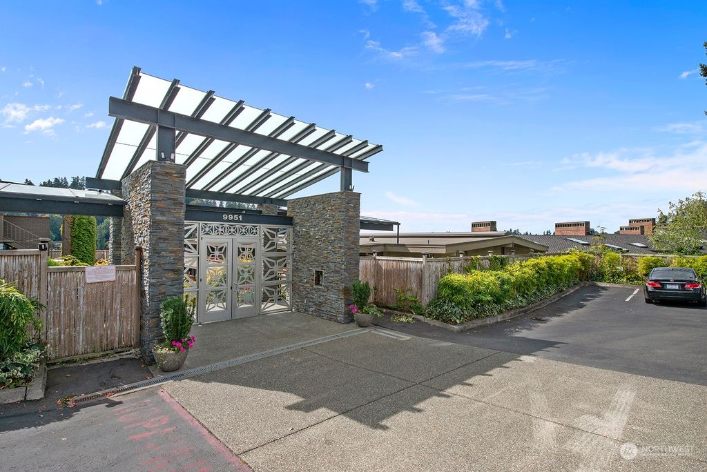 Photo of 9951 Lake Washington Boulevard NE #52, Bellevue, WA 98004 (MLS # 2162057)