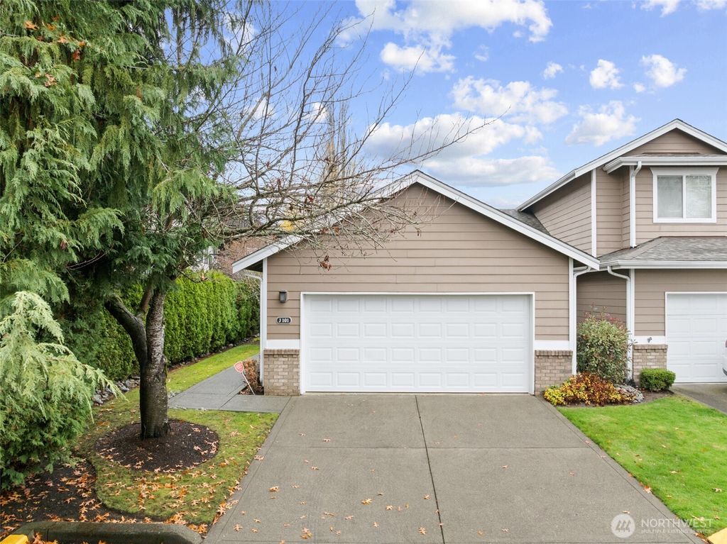 Photo of 10700 SE 260th Street #J101, Kent, WA 98030 (MLS # 2456842)