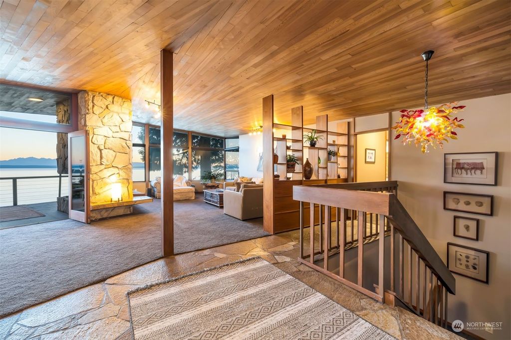 Photo of 16010 73rd Place W, Edmonds, WA 98026 (MLS # 1998227)