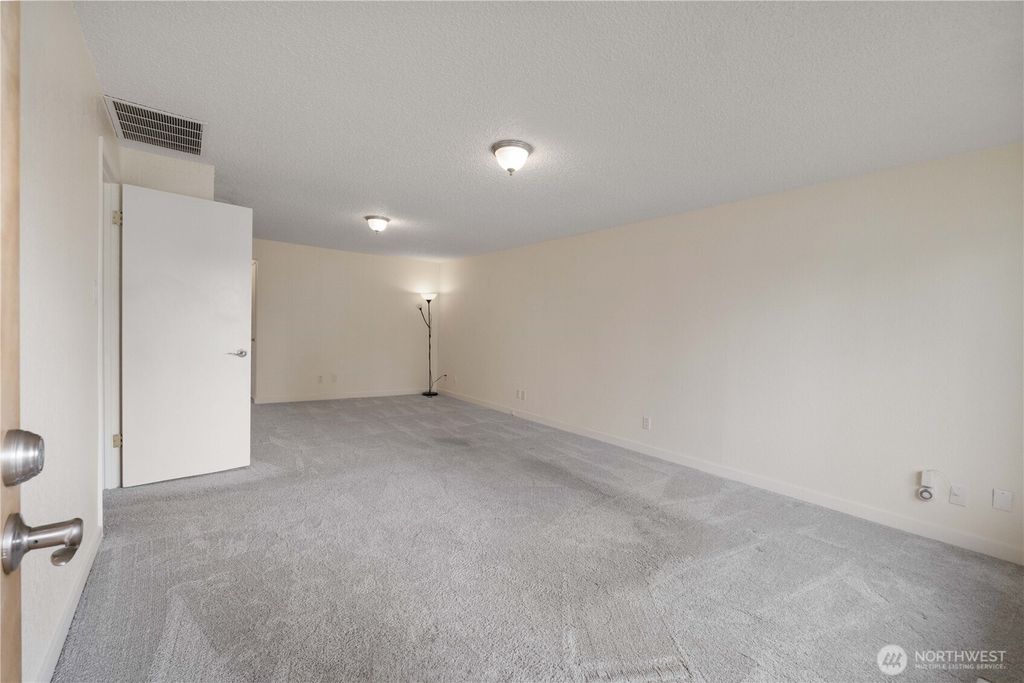 Photo of 26820 16th Avenue S, Des Moines, WA 98198 (MLS # 2447106)