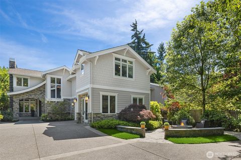 2625 77th Avenue NE Medina WA 98039