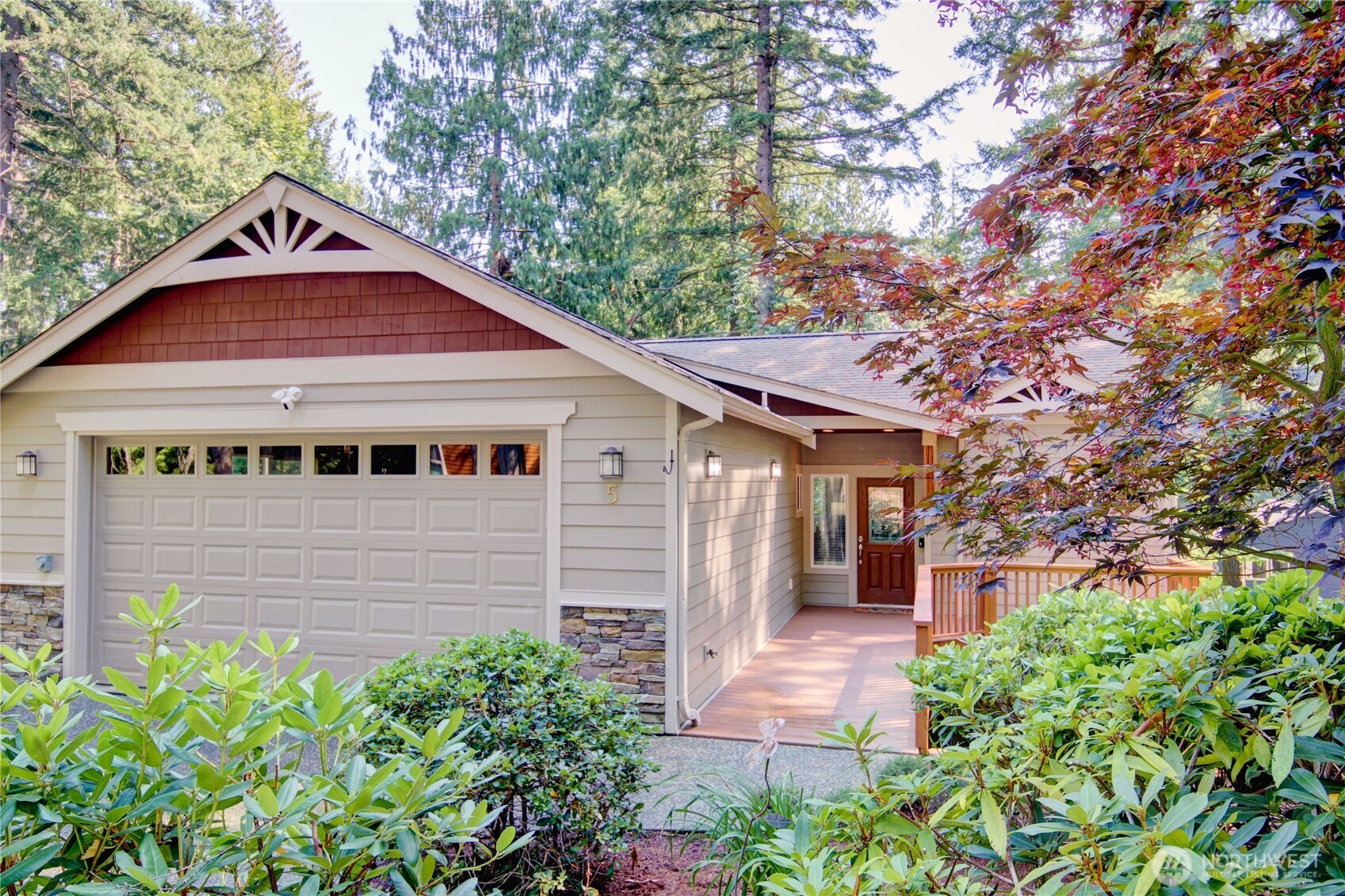 5 Eagle Crest Court