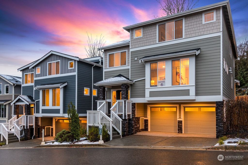 Photo of 2119 NW Lynx Loop, Issaquah, WA 98027 (MLS # 2021204)