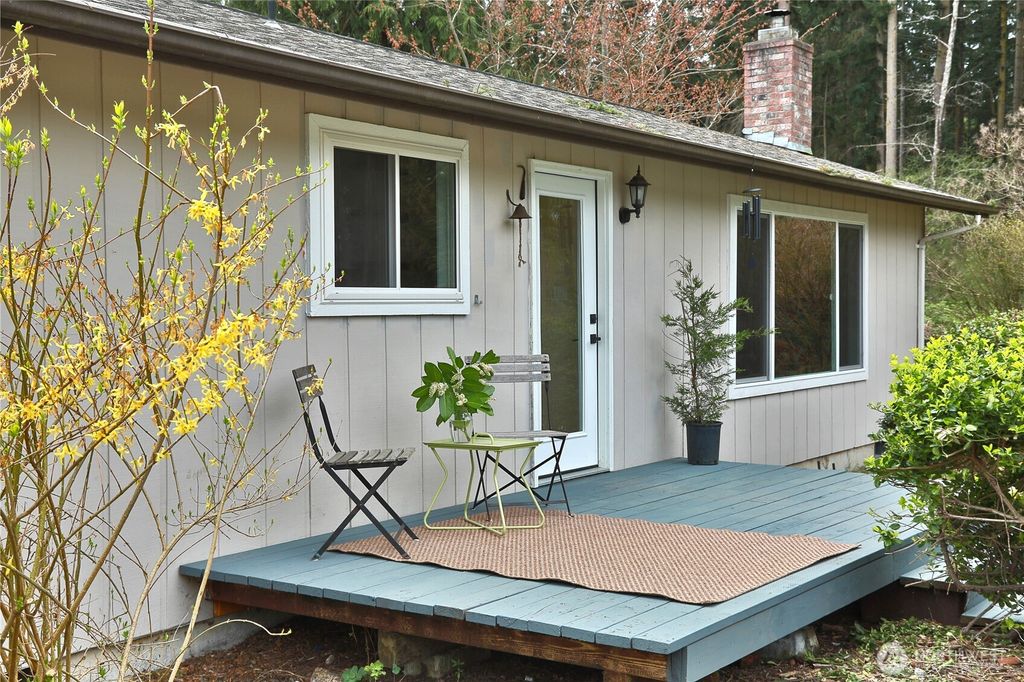 Photo of 764 Nature Lane, Coupeville, WA 98239 (MLS # 2500125)