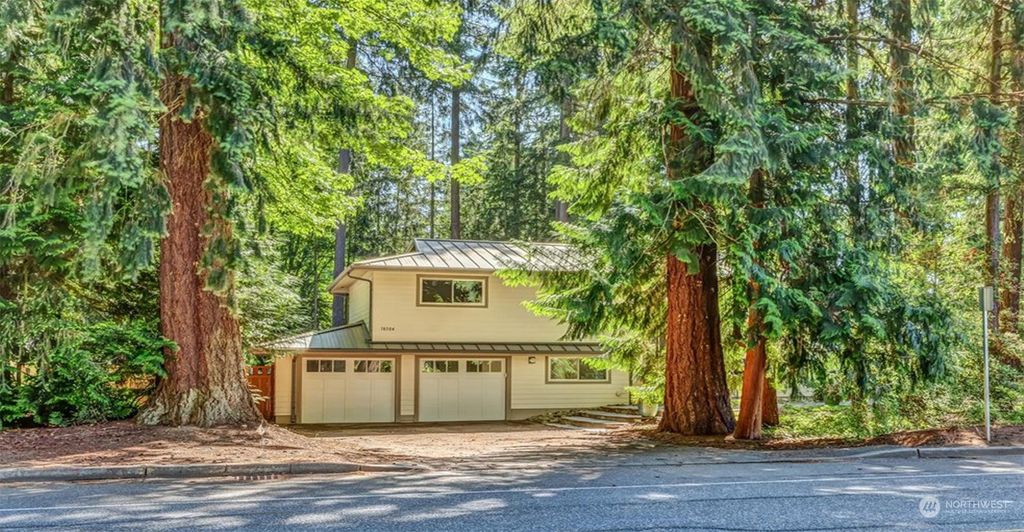 Photo of 18504 92nd Avenue NE, Bothell, WA 98011 (MLS # 2125887)