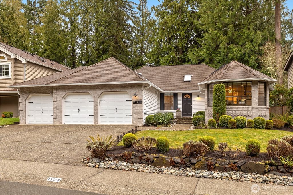 Photo of 13830 173rd Avenue NE, Redmond, WA 98052 (MLS # 2484410)