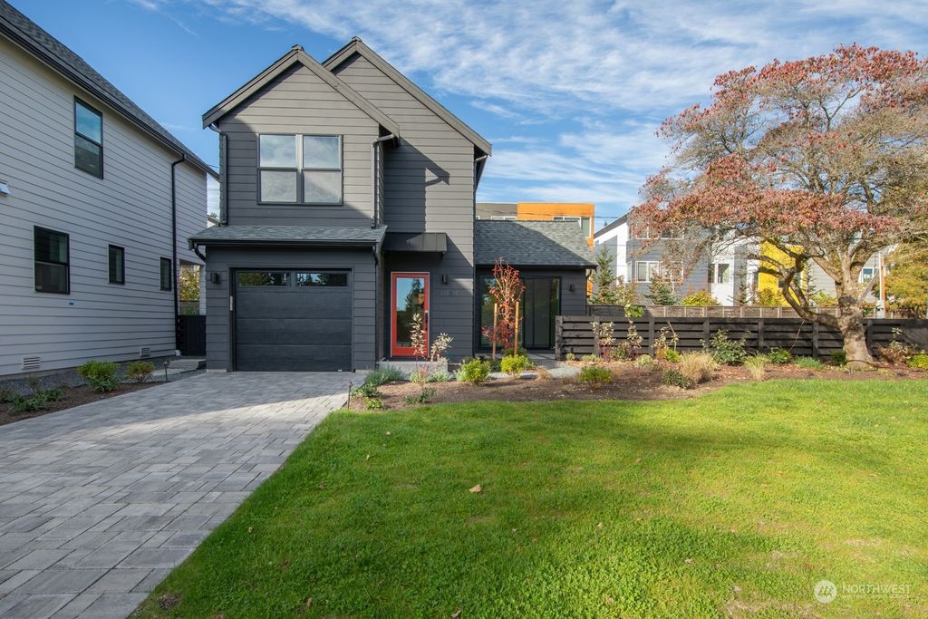 Photo of 13323 1st Avenue NE #C, Seattle, WA 98125 (MLS # 2077887)