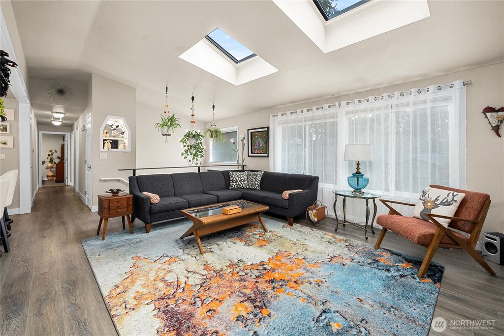 Photo of 9815 62nd Ave Ct E, Puyallup, WA 98373 (MLS # 2486928)