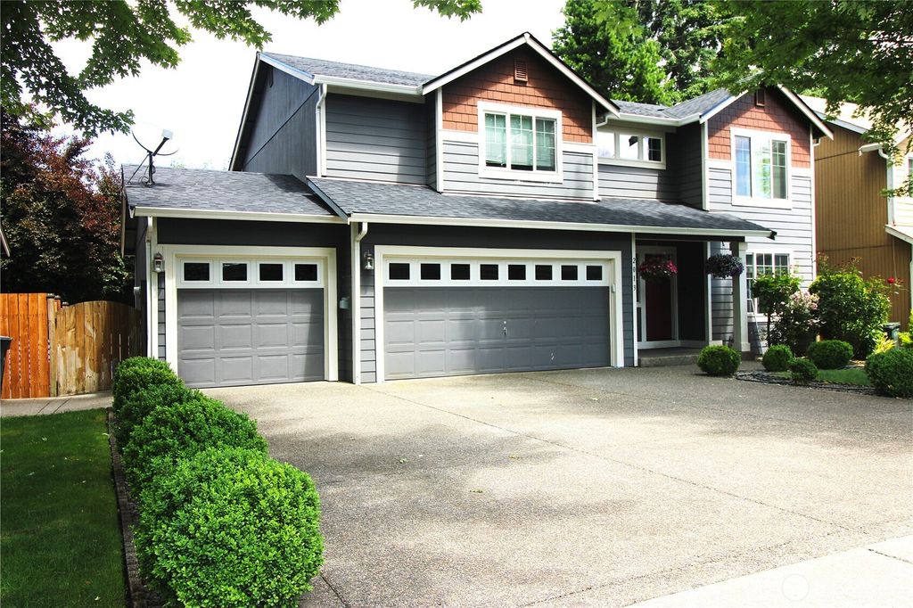 Photo of 2013 103 Street E, Tacoma, WA 98445 (MLS # 2546933)