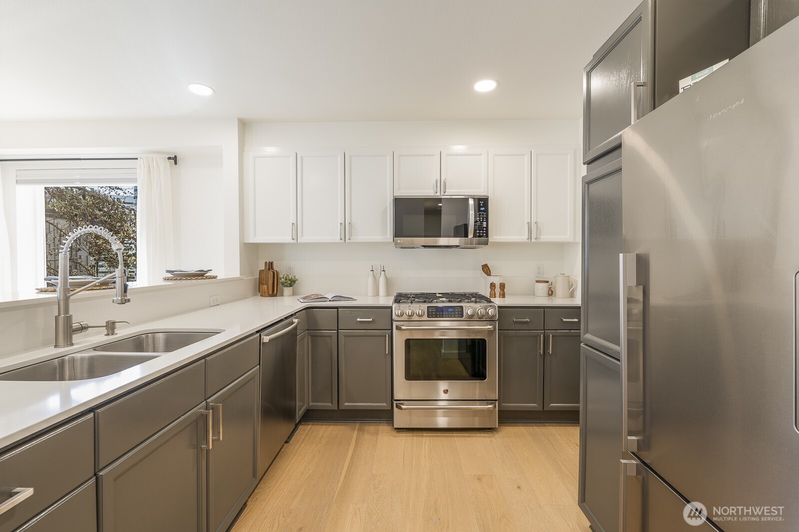 1805 Bellevue Avenue 301