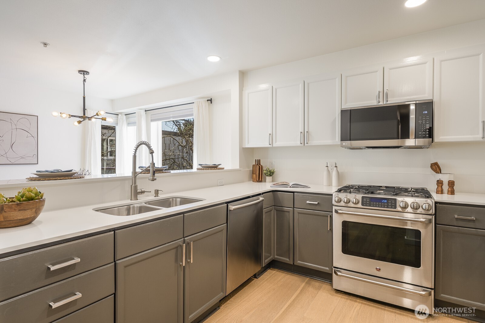 1805 Bellevue Avenue 301