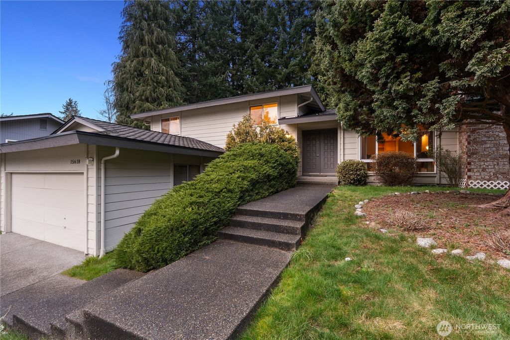Photo of 15618 SE 174th Street, Renton, WA 98058 (MLS # 2481714)