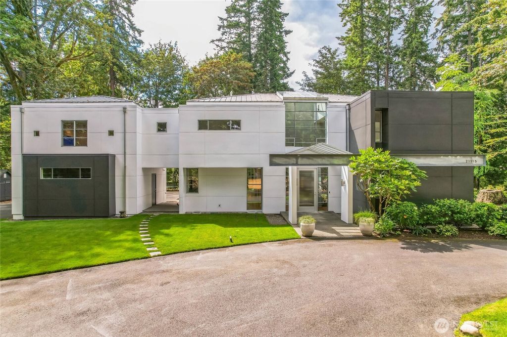 Photo of 21115 SE 27th Street, Sammamish, WA 98075 (MLS # 2349553)