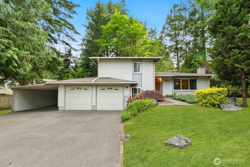Photo of 2815 130th Avenue NE, Bellevue, WA 98005 (MLS # 2384176)