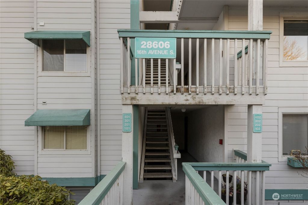 Photo of 28606 16th Avenue S #101, Federal Way, WA 98003 (MLS # 2321877)