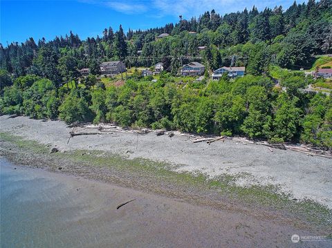 A home in Camano Island