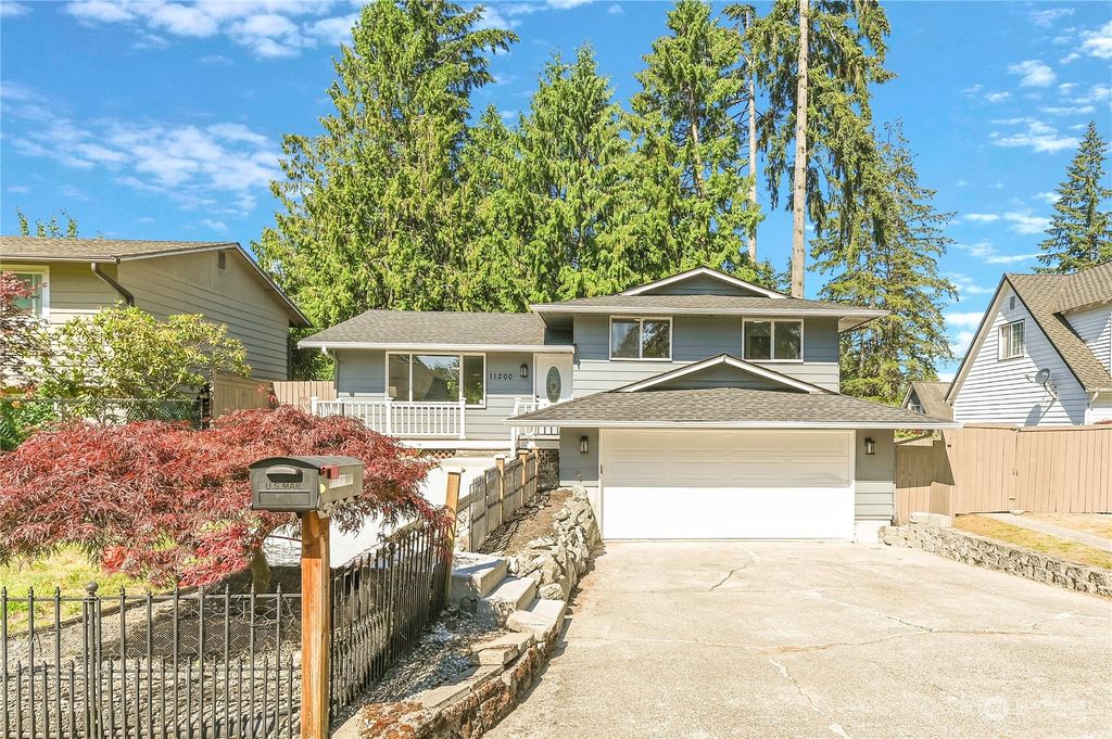 Photo of 11200 30th Drive SE, Everett, WA 98208 (MLS # 2261773)