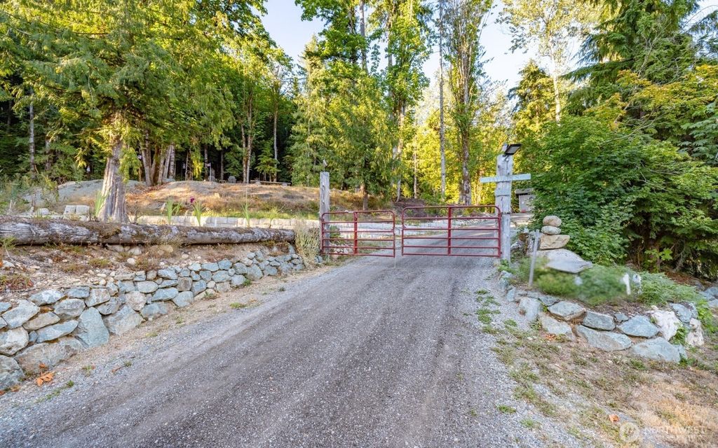 Photo of 41315 318th Street NE, Arlington, WA 98223 (MLS # 2419719)