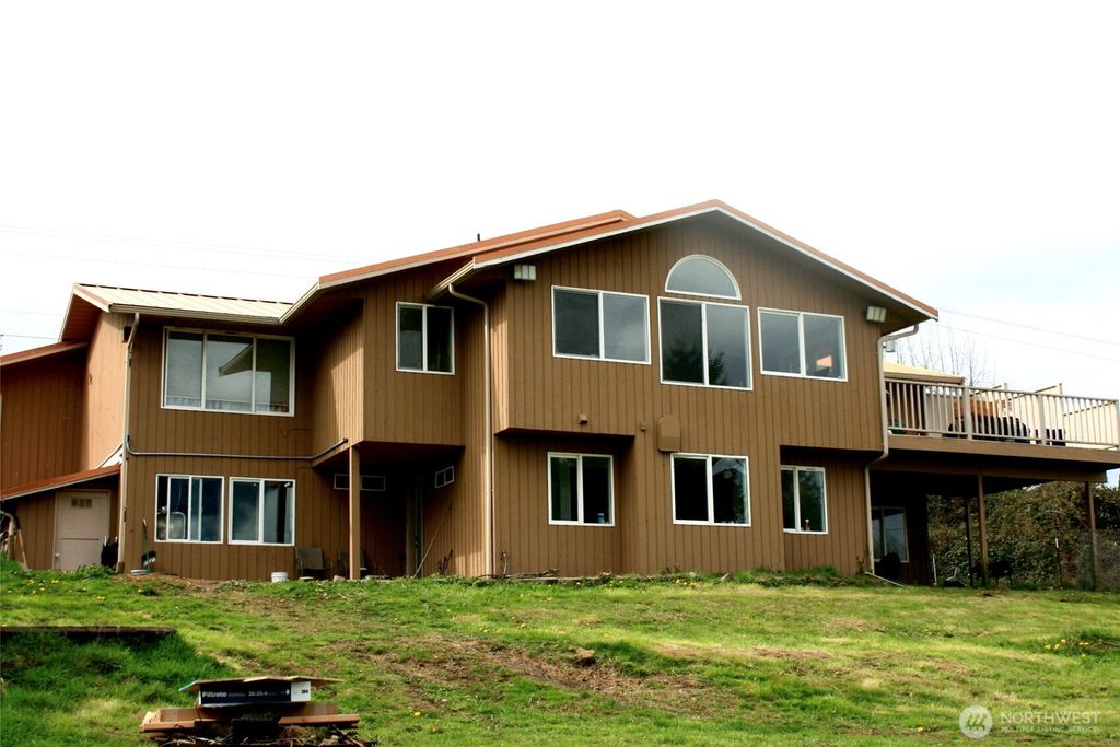 Photo of 15625 11th Avenue NE, Arlington, WA 98223 (MLS # 2499295)