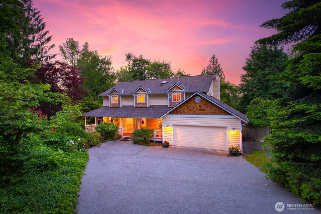 Photo of 17907 105th Avenue SE, Snohomish, WA 98296 (MLS # 2389276)