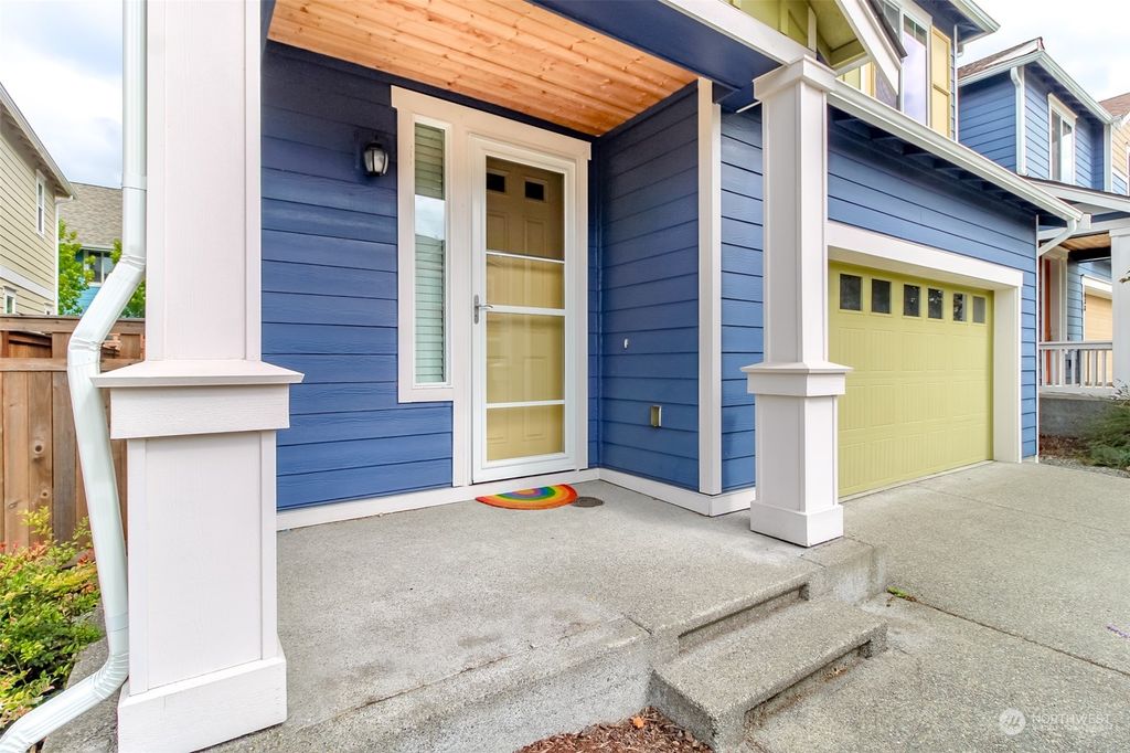 Photo of 446 SW 111th Street, Seattle, WA 98146 (MLS # 2160150)