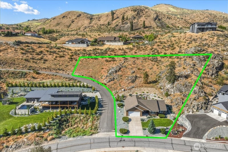 345 Orchard View Drive